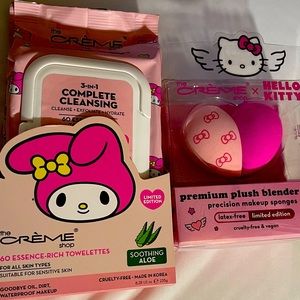 The Crème Shop Limited Edition Hello Kitty beauty Blender PLUS Facial towelettes